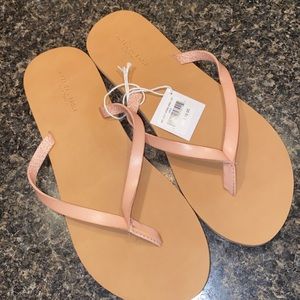 Leather AEO Flip Flops